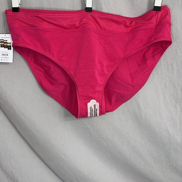 'Summer Fuchsia' Smocked Bikini Swim Bottoms 3X (24W-26W)-NWT - Time and Tru - Picture 12 of 16